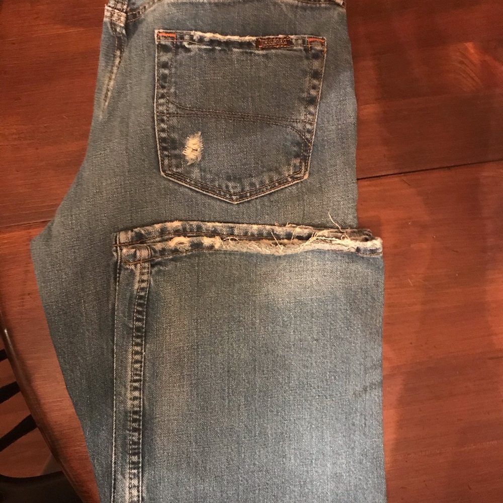 Hollister distressed low rise boot cut jeans 32/30